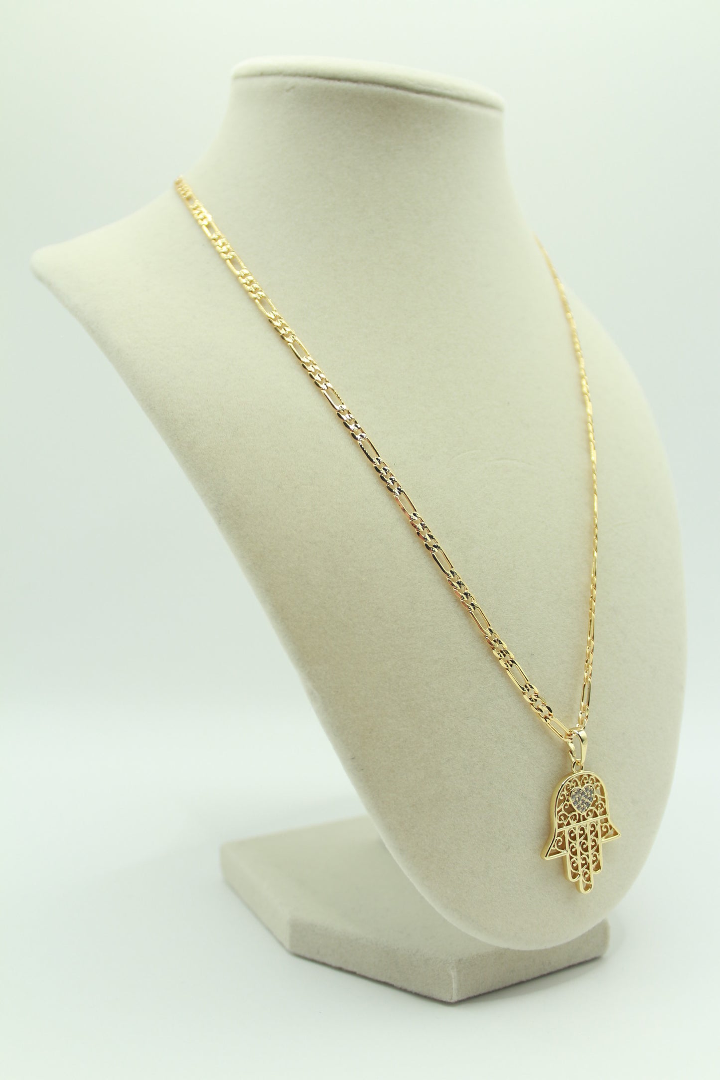 Gold Plated 18K Hamsa Hand Pendant with Heart and Intricate Filigree Design