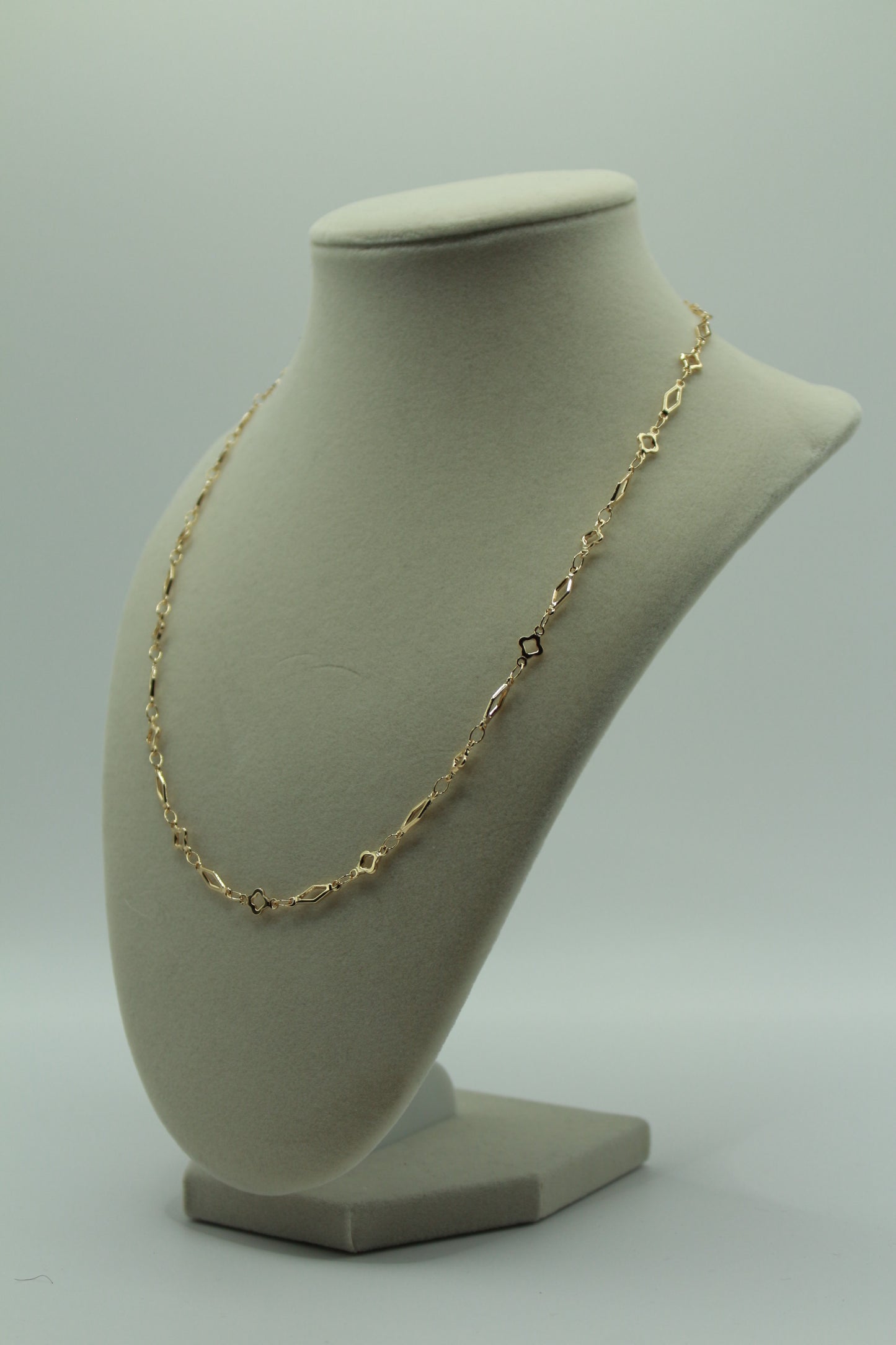 Gold Plated Floral Geometric Pattern Chain 20"